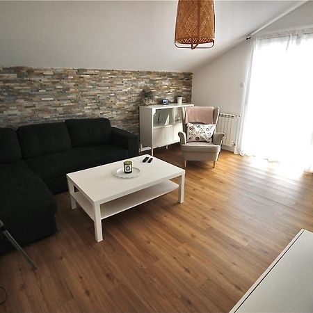 Apartment Castelmuschio Омишаль Экстерьер фото